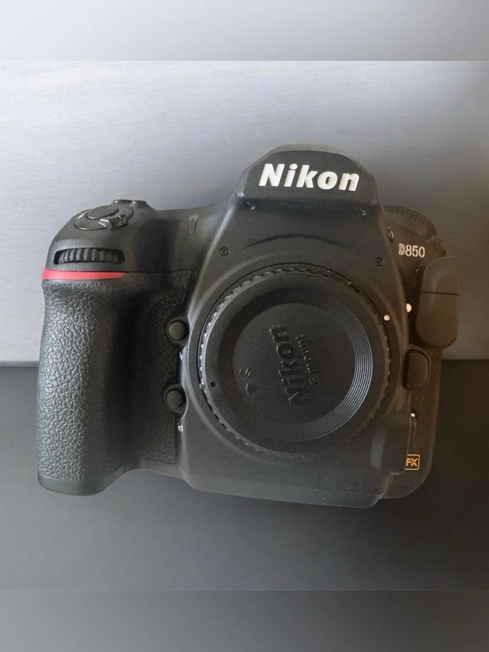 Nikon D850 DSLR Camera Body in Black